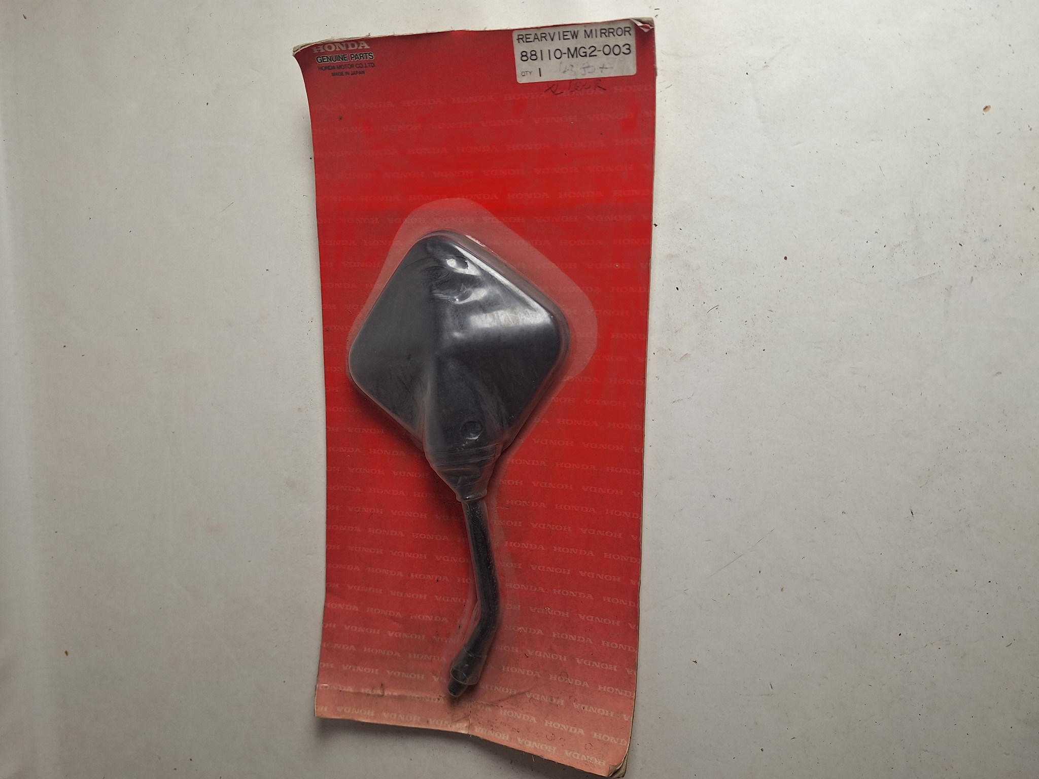 Picture of RUECKSPIEGEL  88110-MG2-003